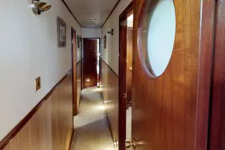 10 corridor