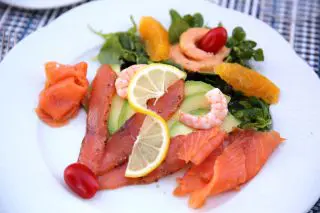salmon prawn avocado salad